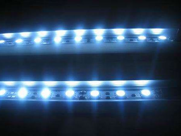 LED固化水性上光油